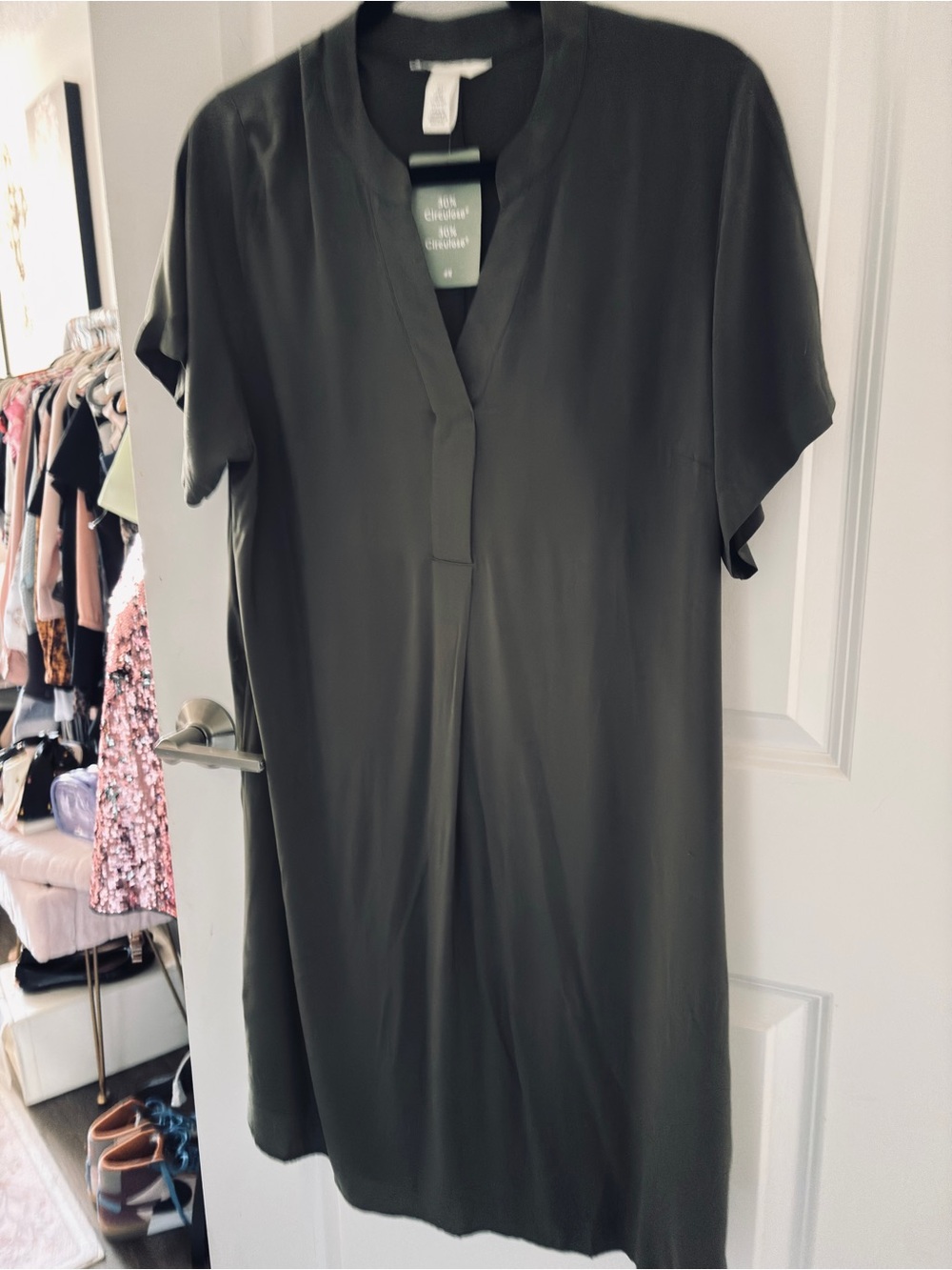 H&M Olive Green V-Neck Short Sleeve Dress